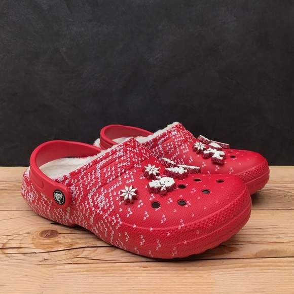 Crocs Classic Lined Holiday Charm Clog - Picture 8 of 16